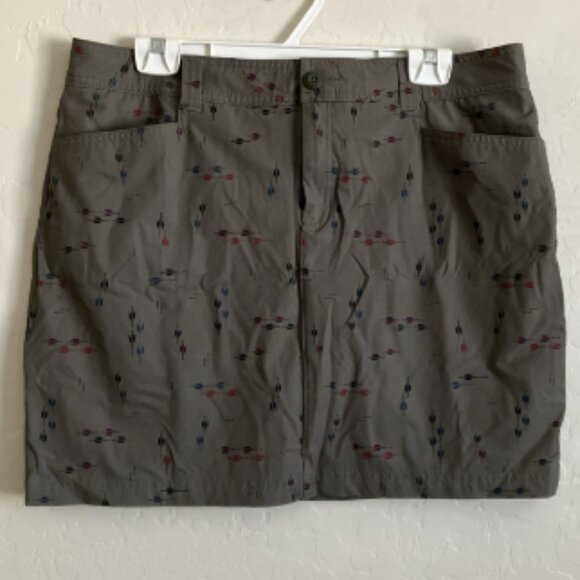 Eddie Bauer Adventurer Skirt Skort Womens 12 Green Outdoor Performance Hiking - Picture 1 of 12
